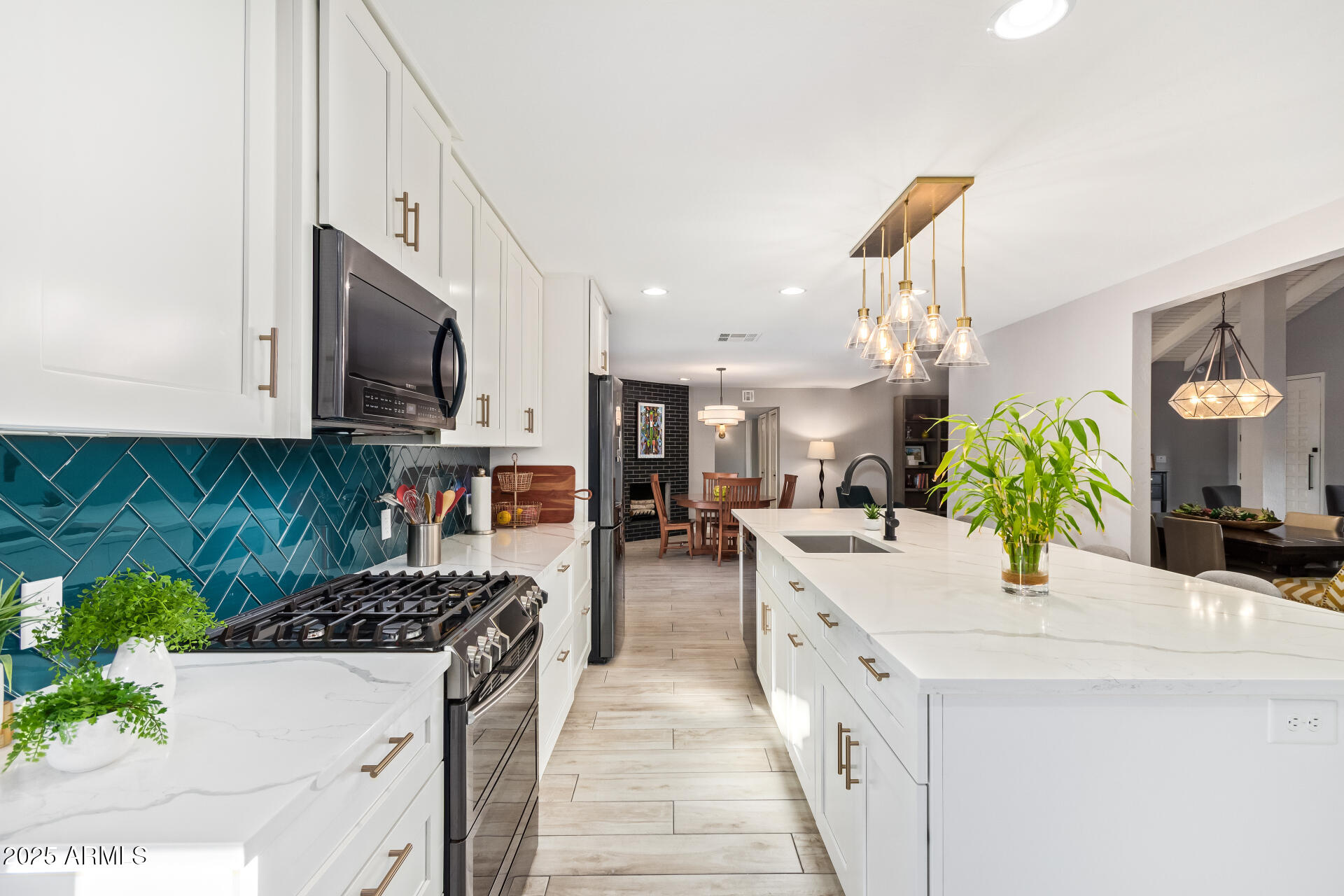 9432 E Quail Trail