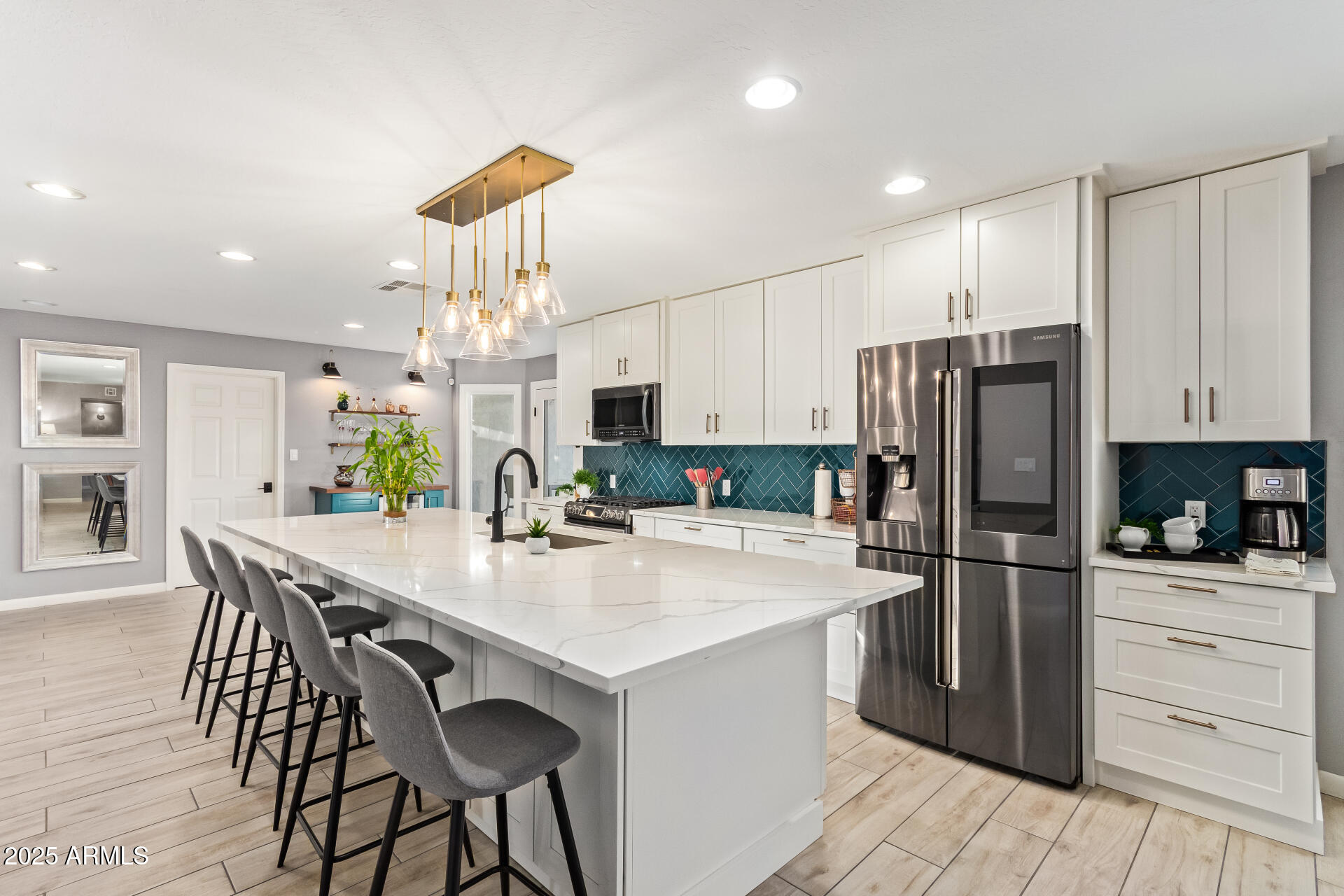 9432 E Quail Trail