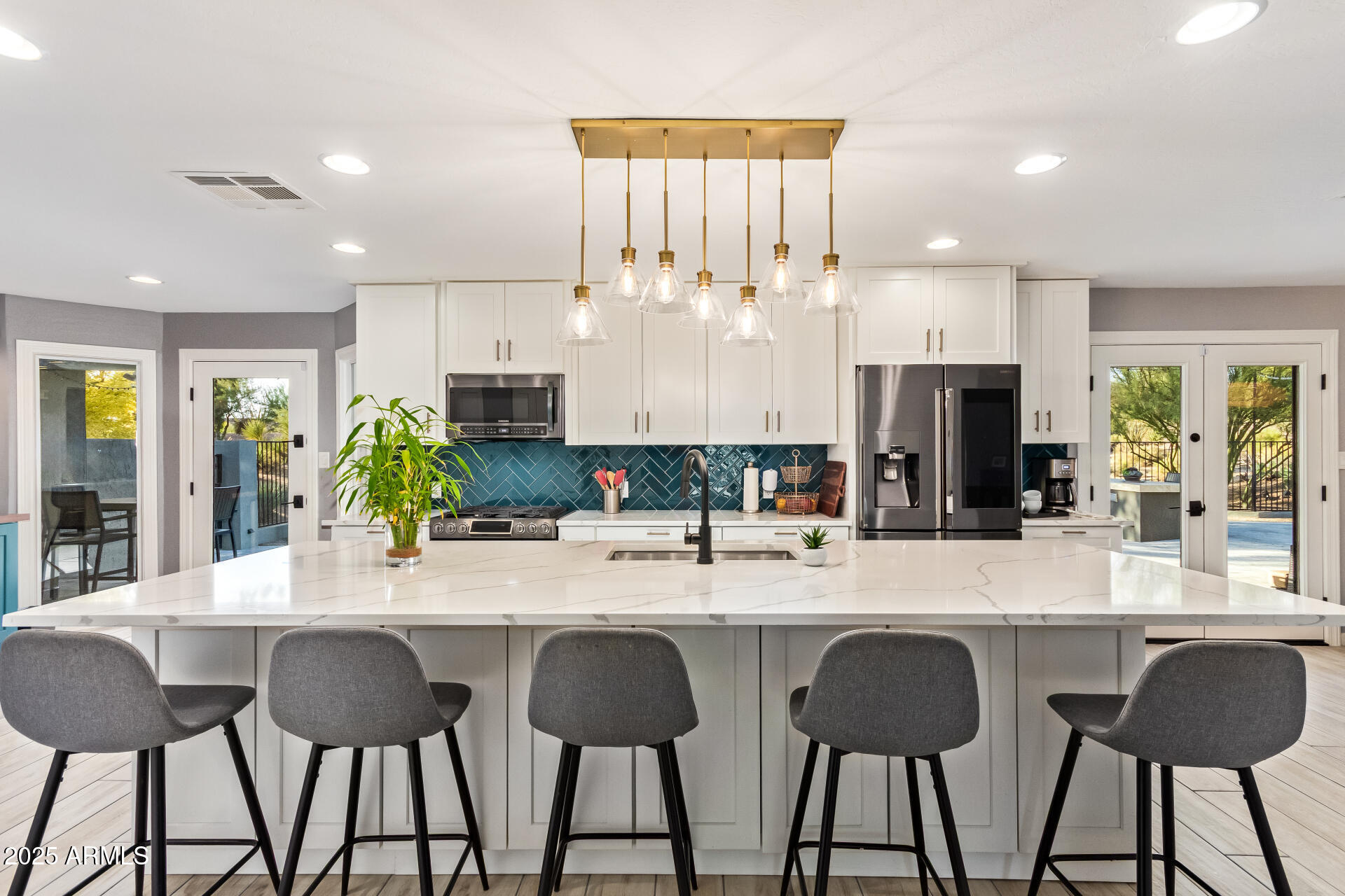 9432 E Quail Trail