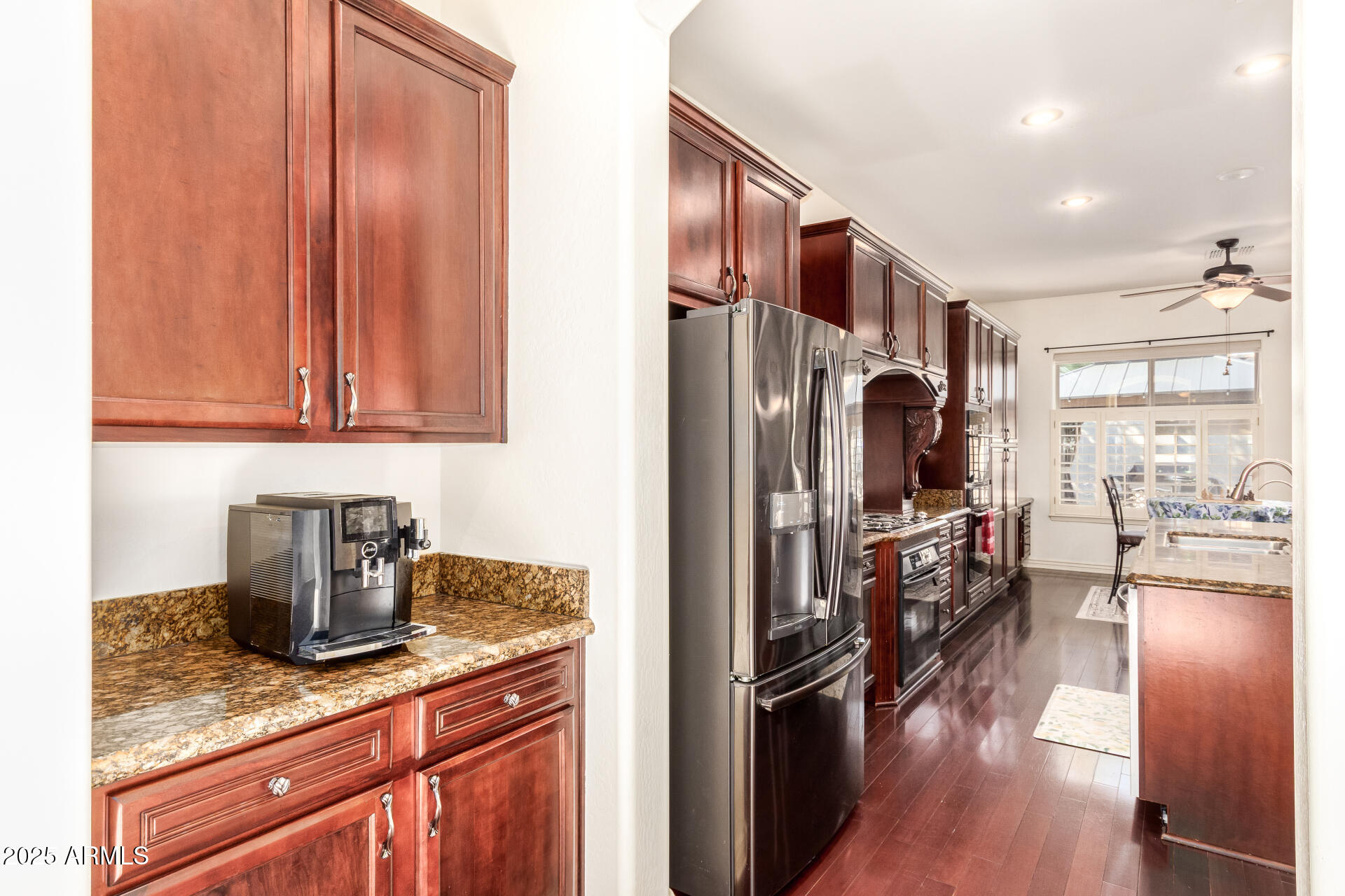 4352 E SANTA FE Court