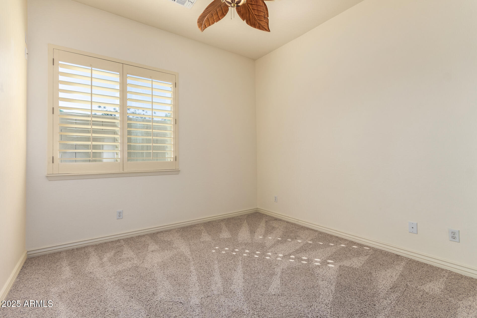 4352 E SANTA FE Court