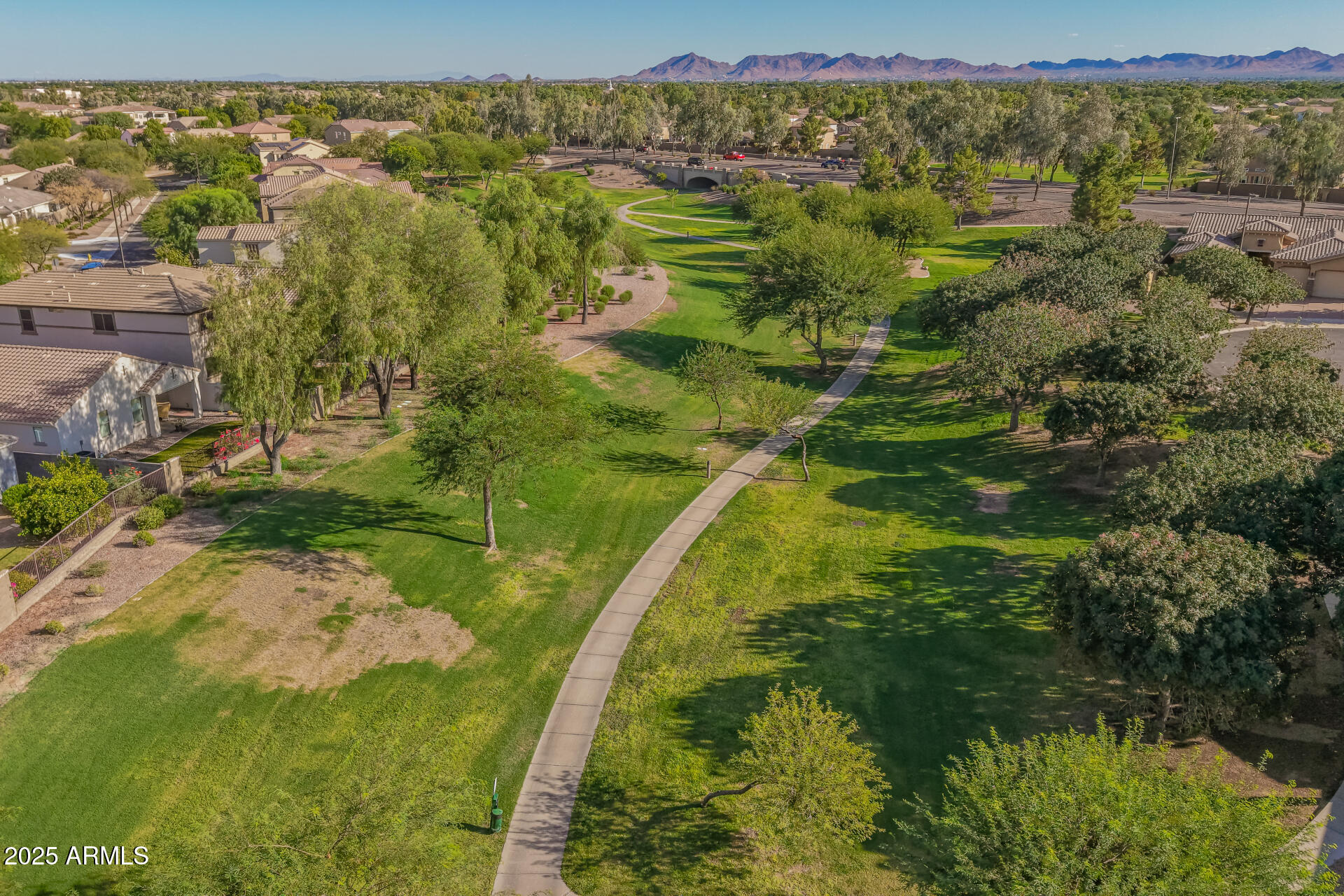 4352 E SANTA FE Court