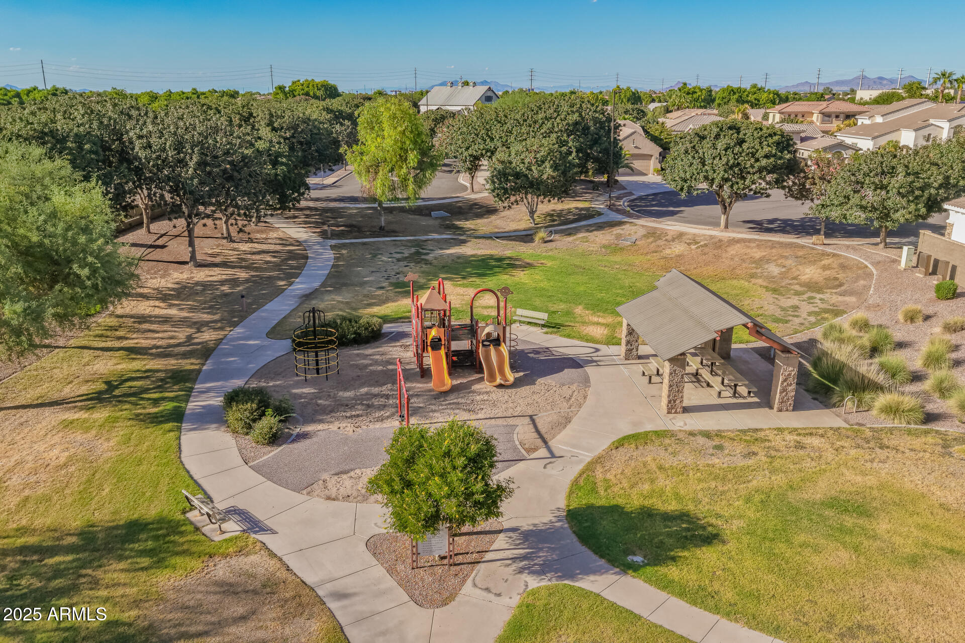 4352 E SANTA FE Court