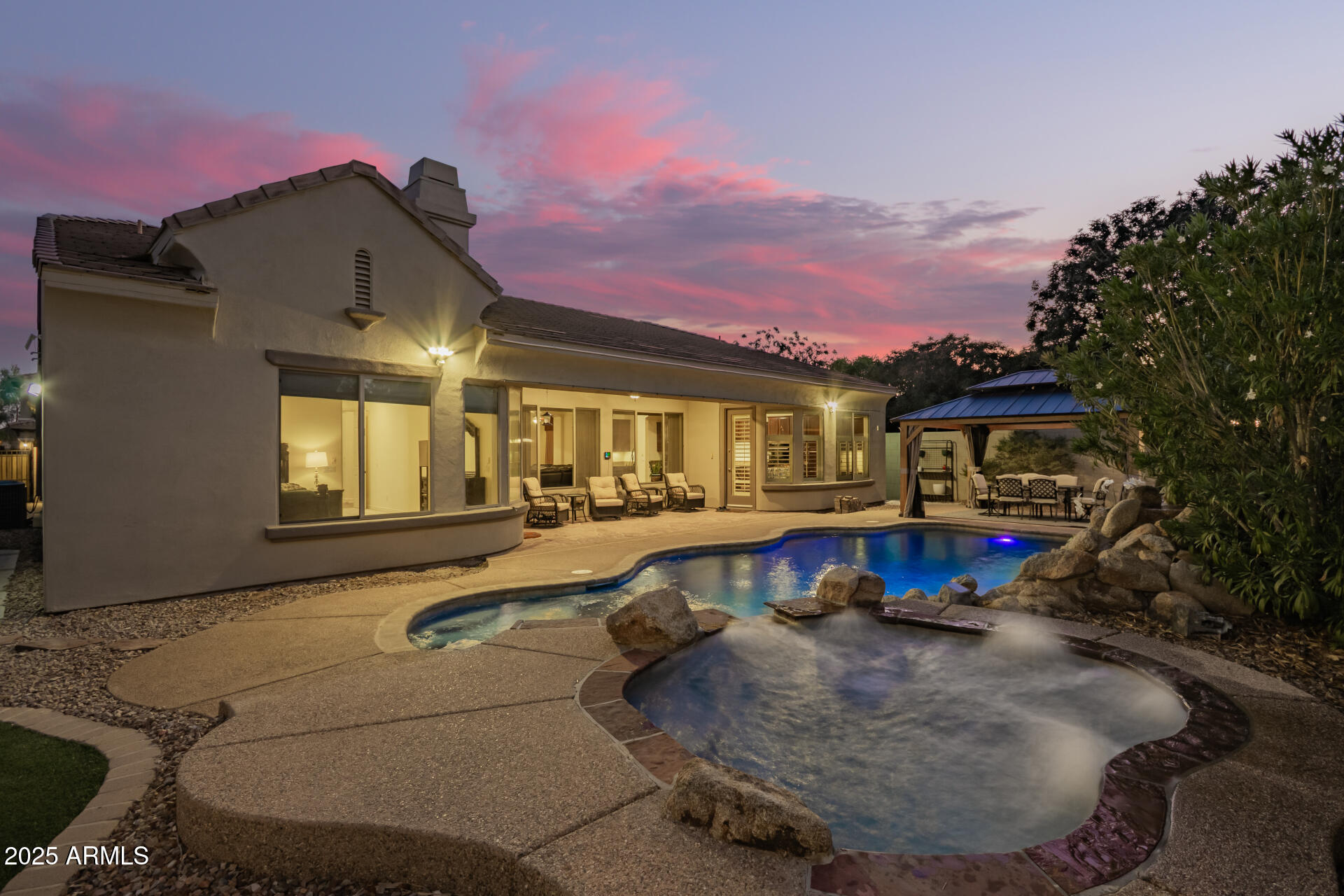 4352 E SANTA FE Court