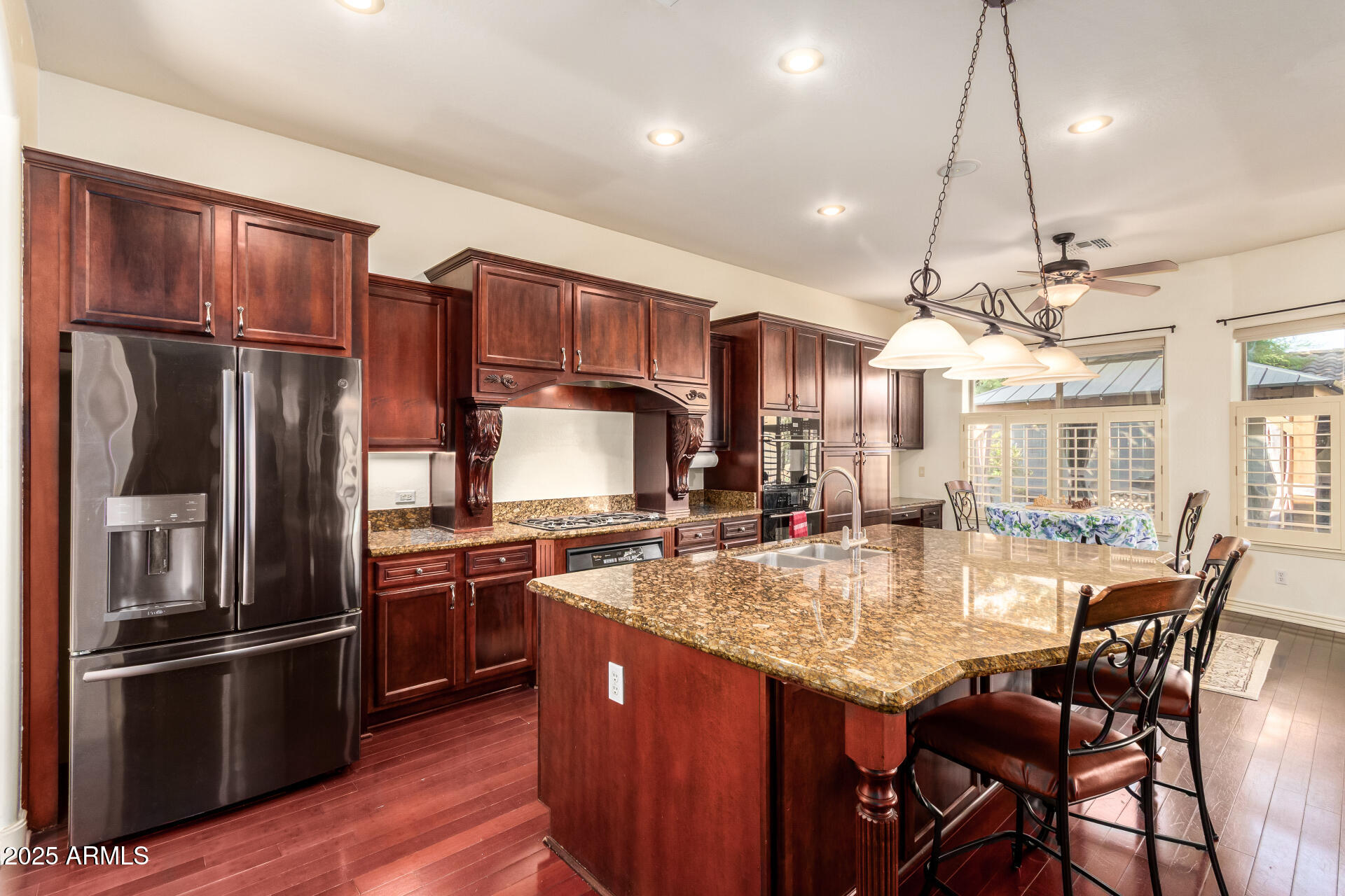 4352 E SANTA FE Court