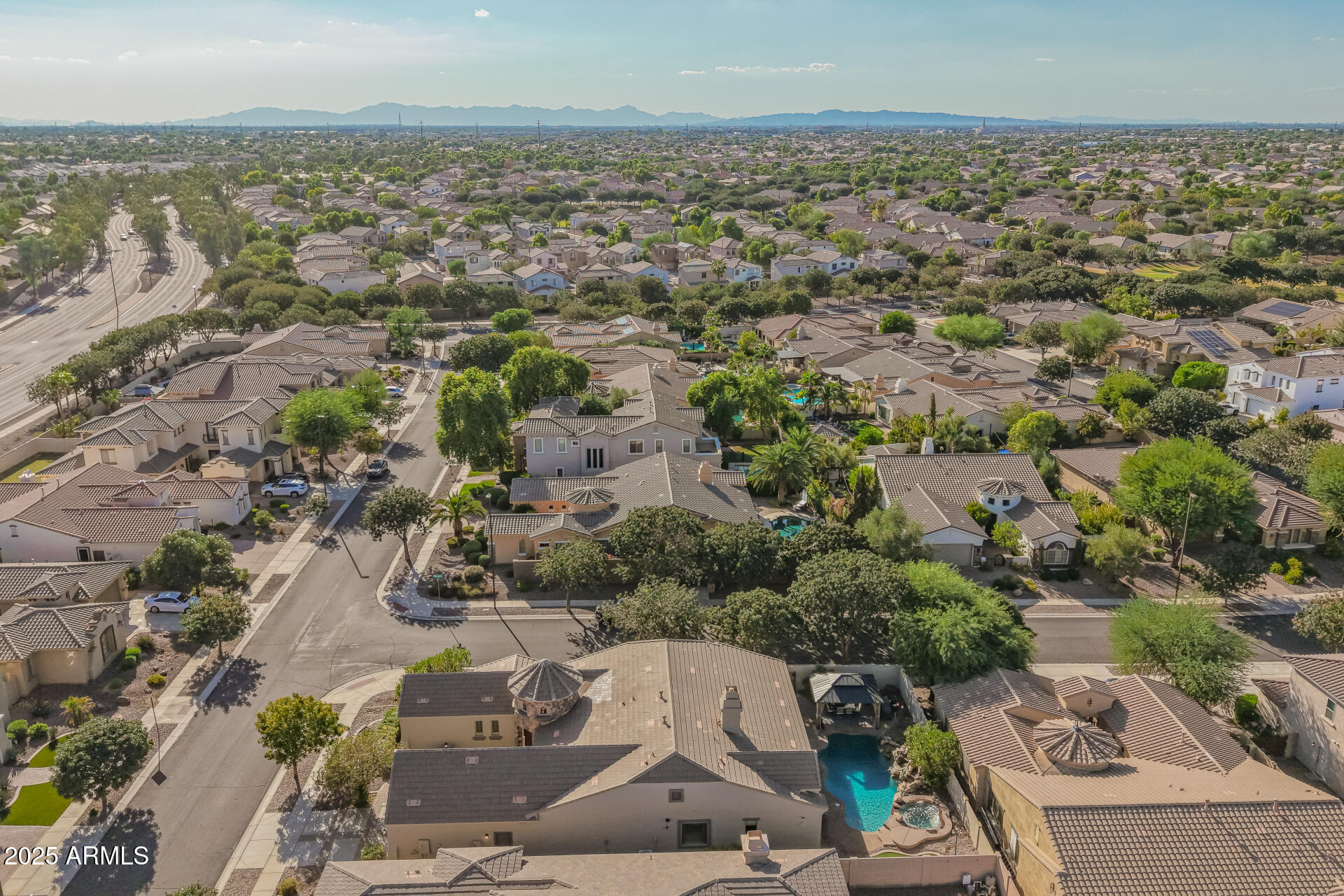 4352 E SANTA FE Court