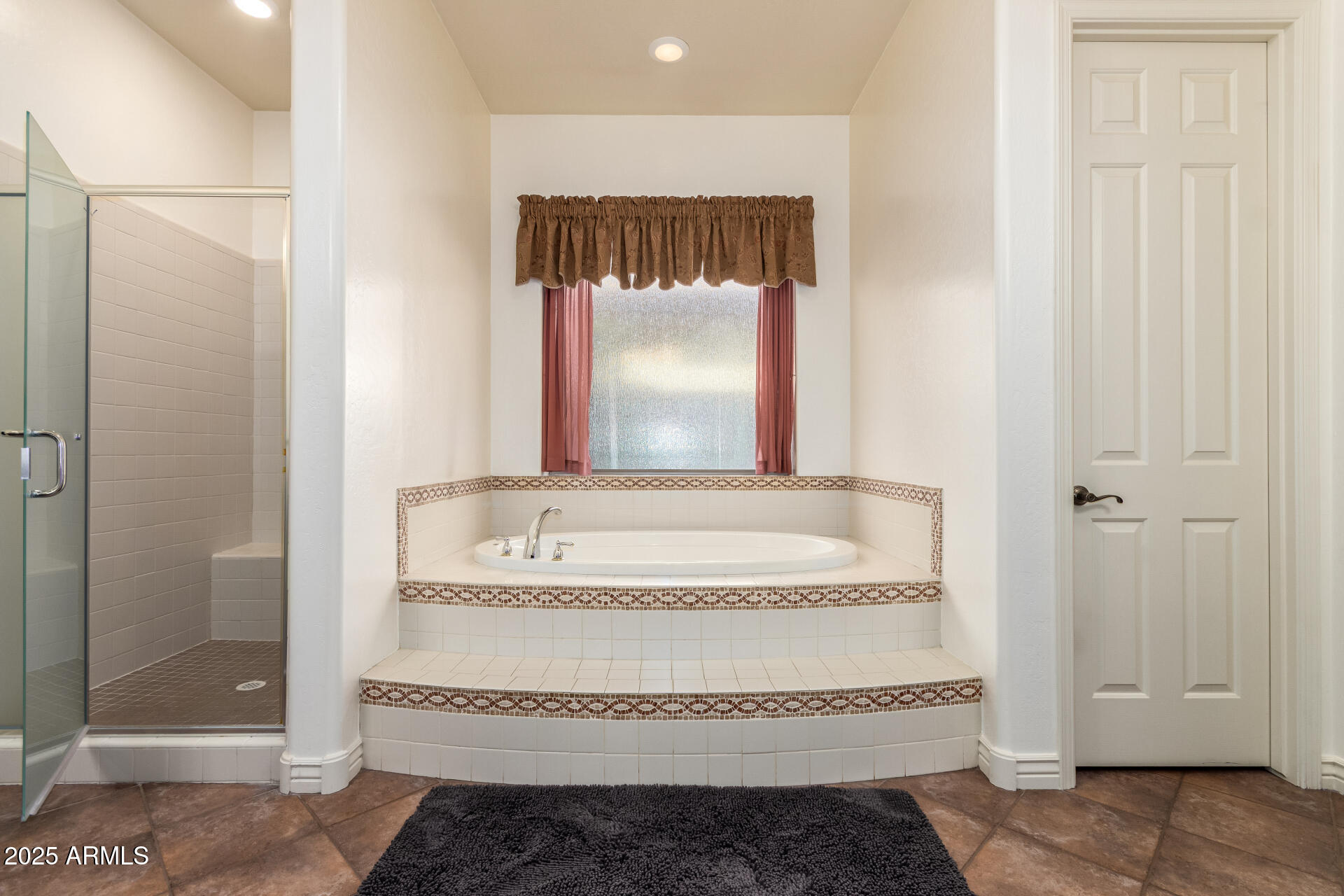 4352 E SANTA FE Court