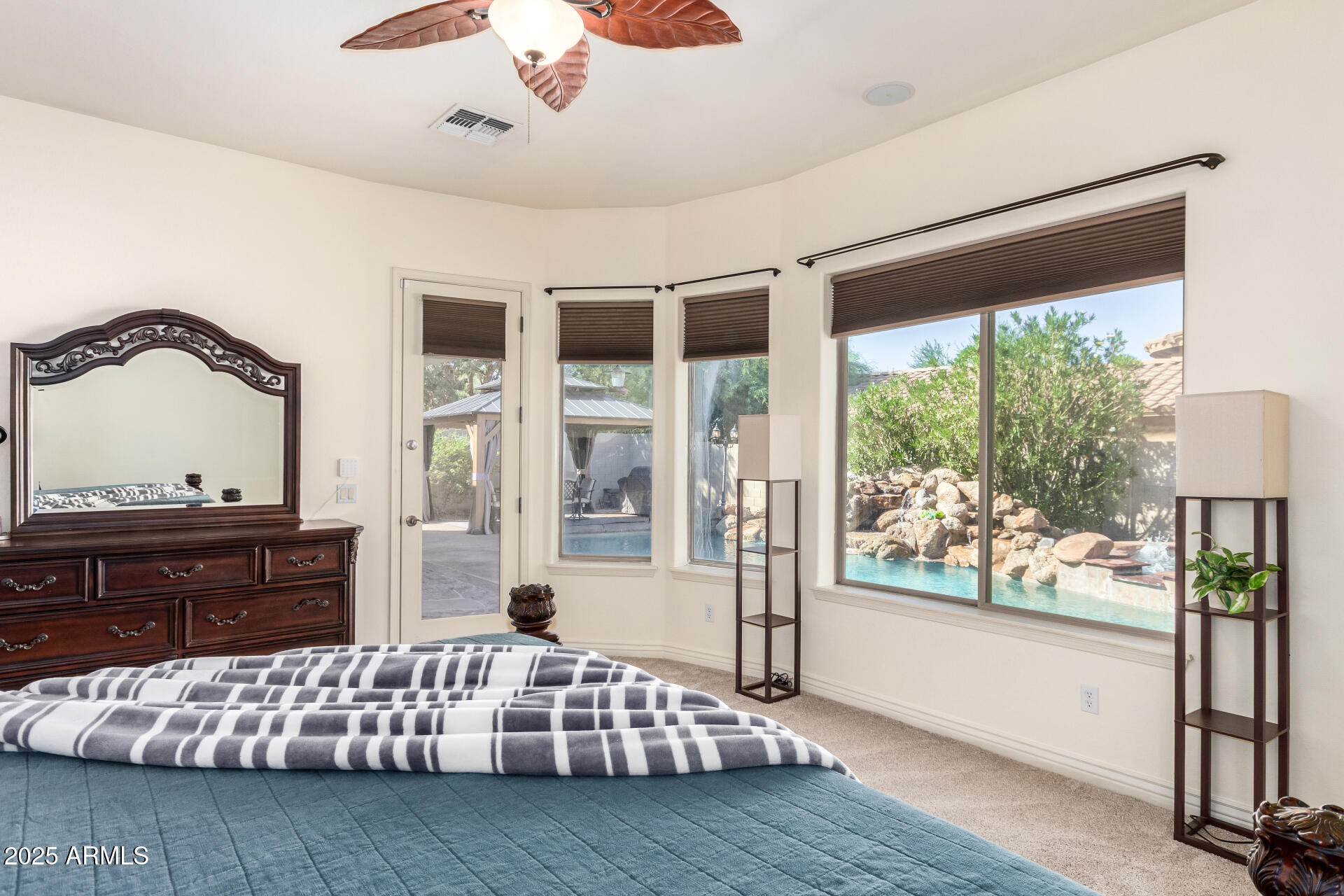 4352 E SANTA FE Court