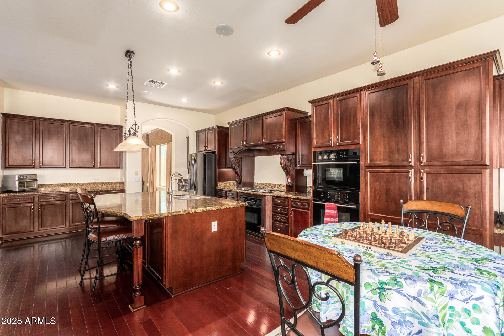 4352 E SANTA FE Court