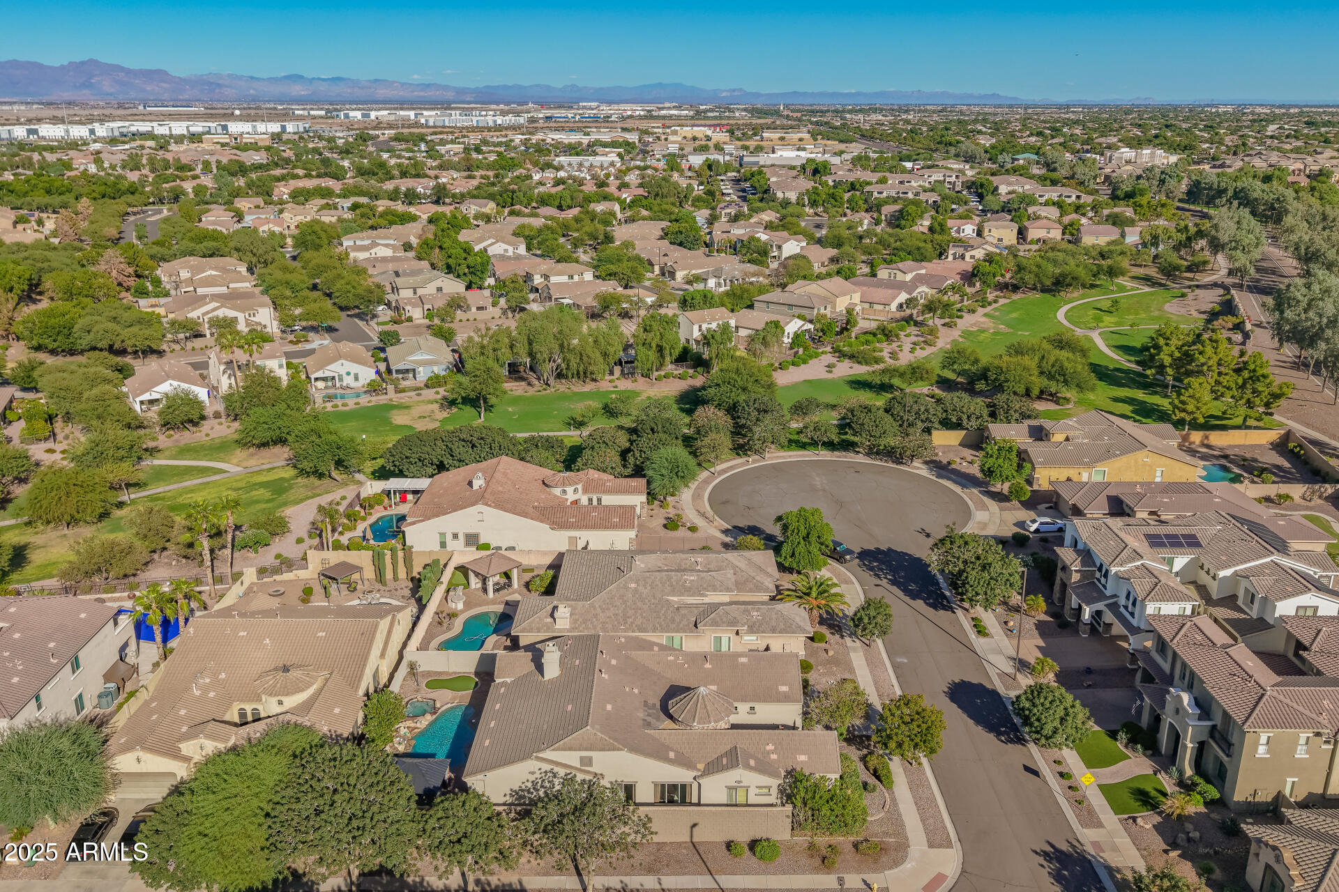 4352 E SANTA FE Court