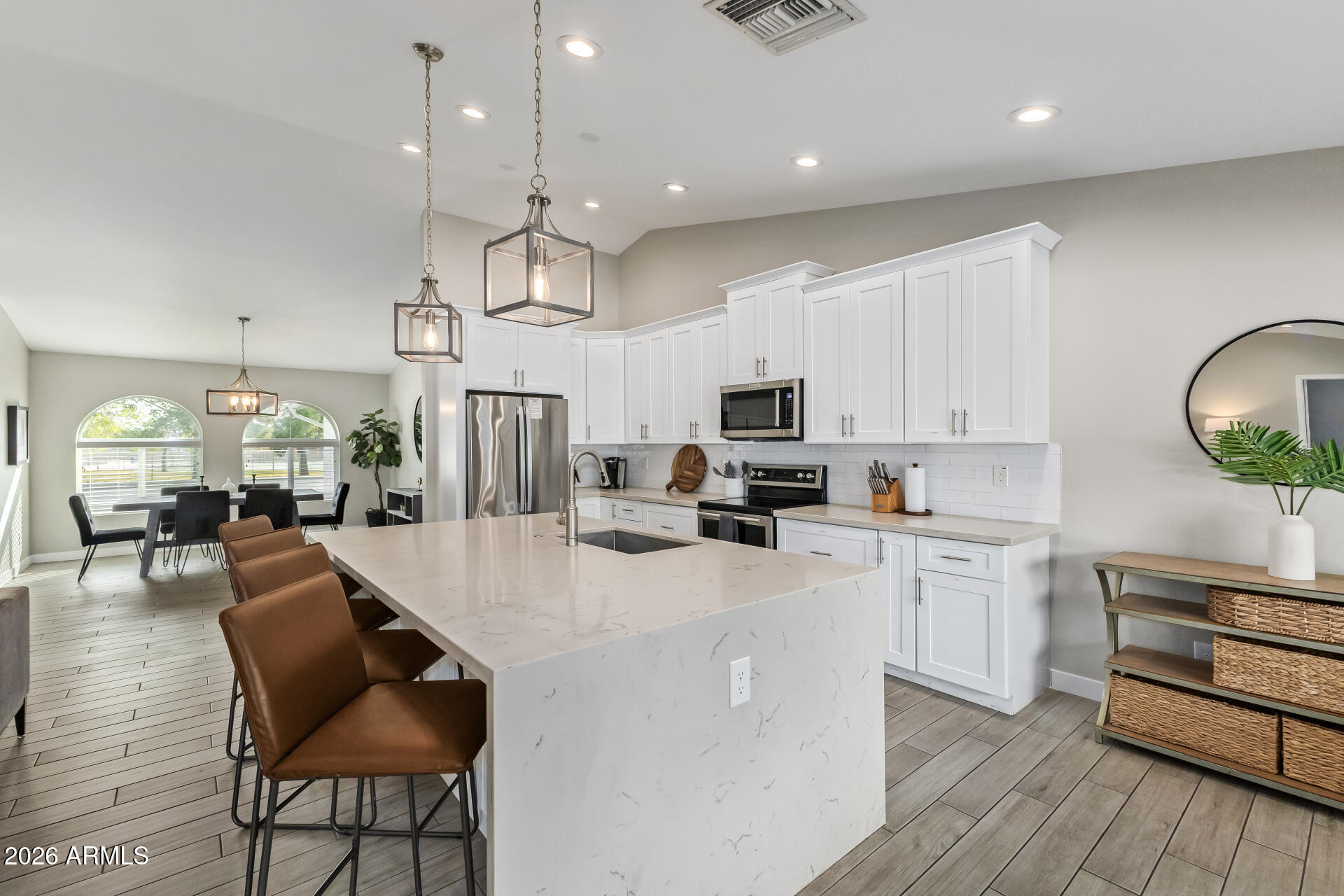 6022 E HILLERY Drive