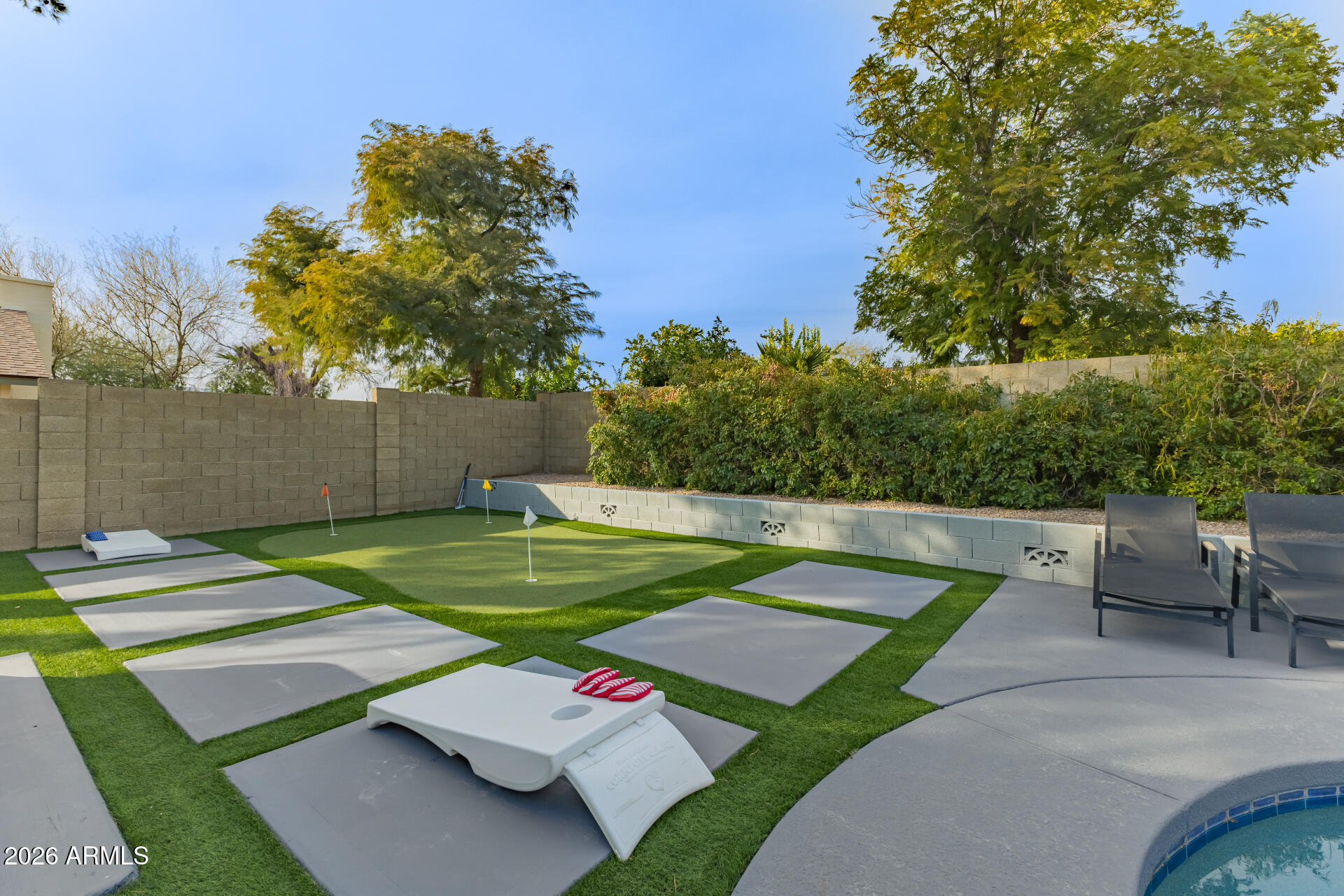 6022 E HILLERY Drive