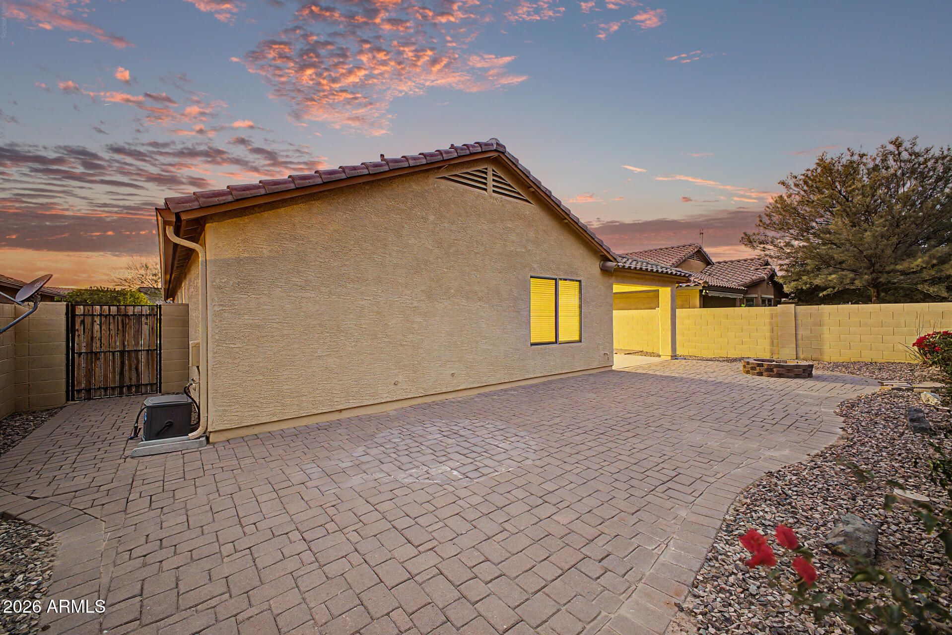 2183 N Daisy Court