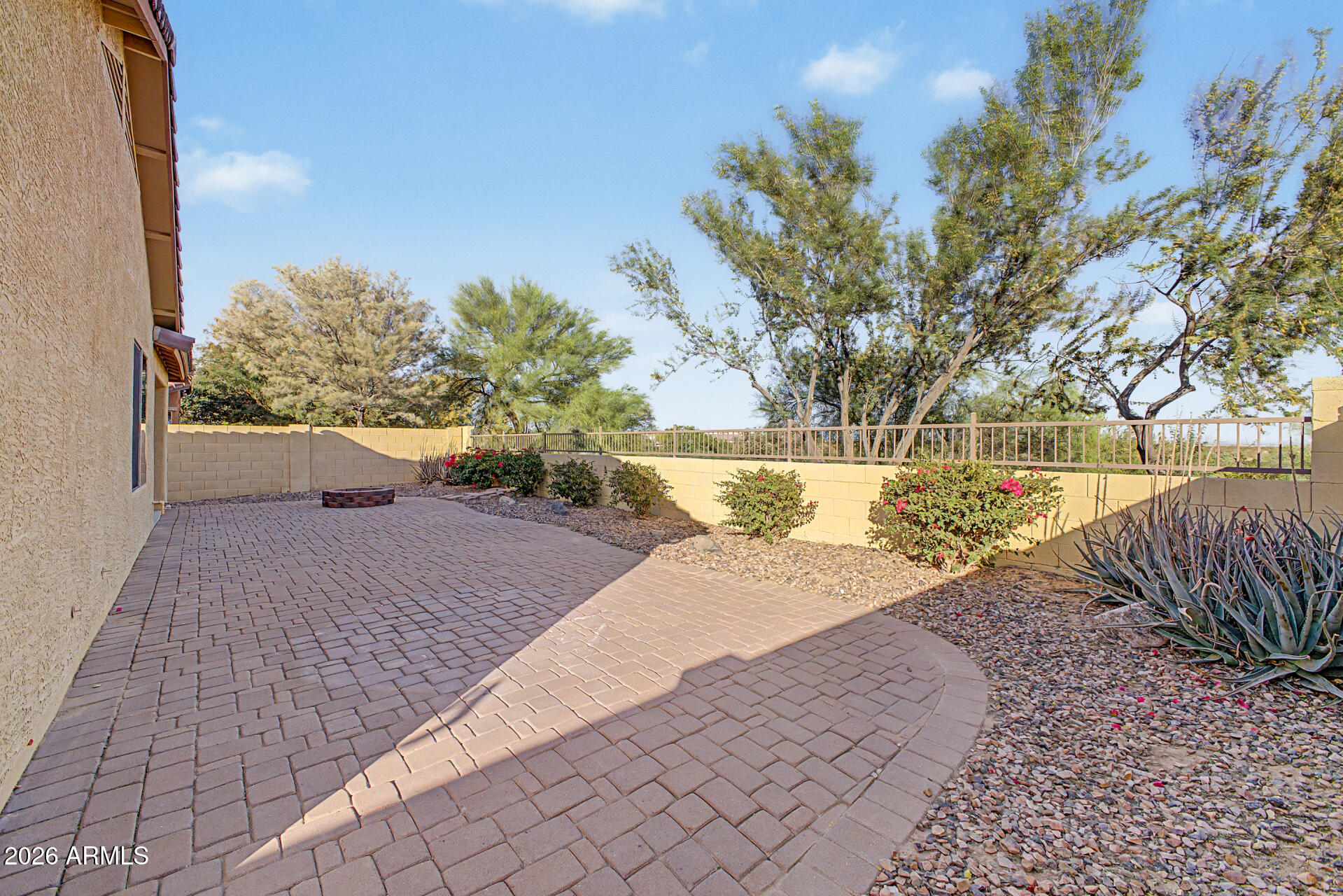 2183 N Daisy Court