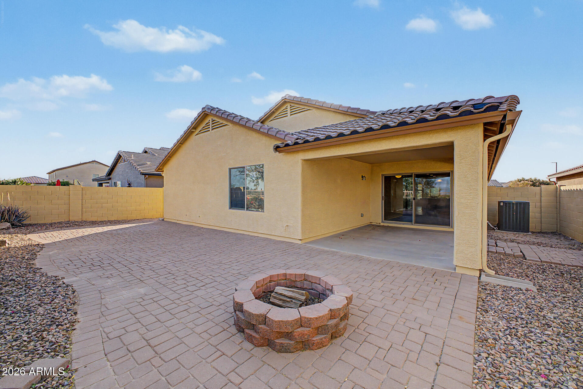 2183 N Daisy Court