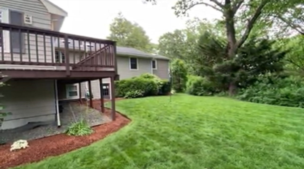 2 Flint Locke Ln