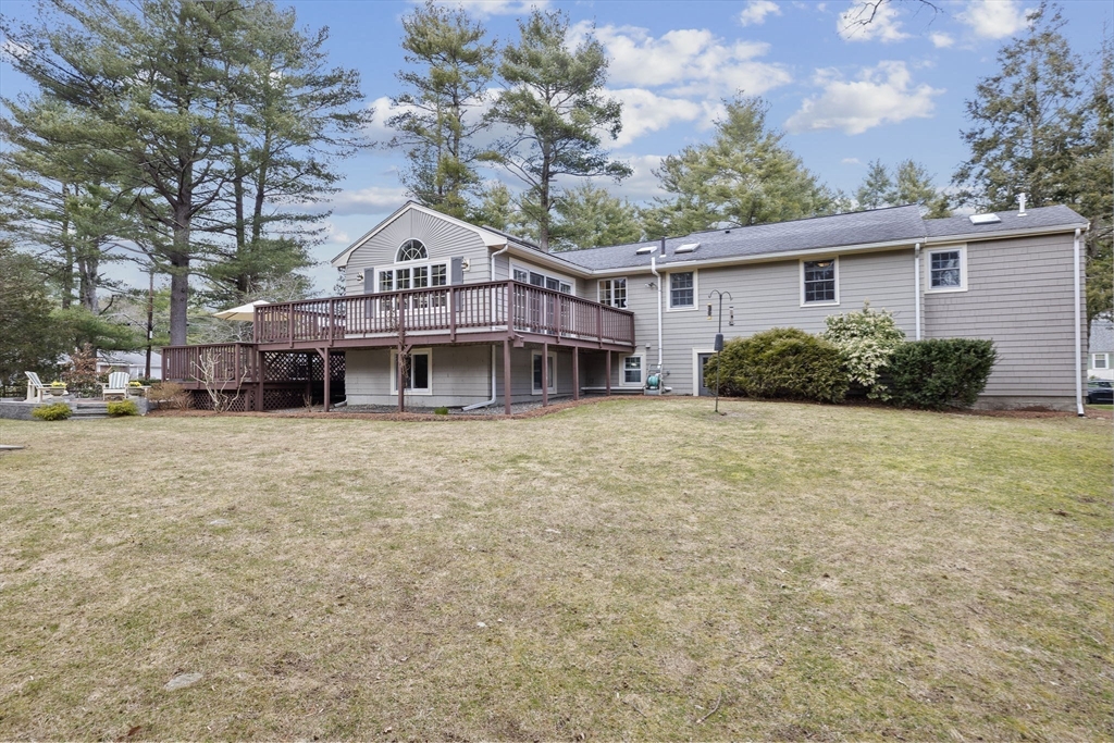 2 Flint Locke Ln