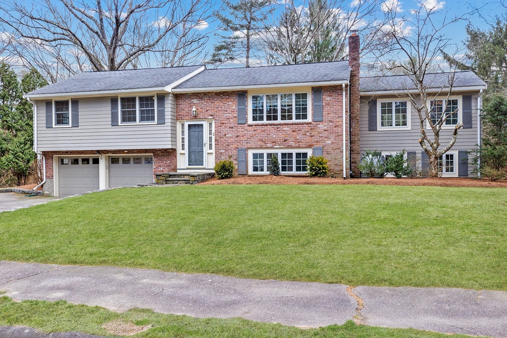 2 Flint Locke Ln