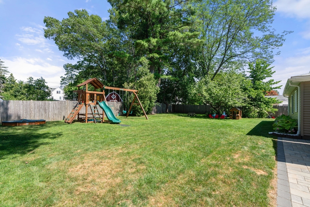 10 Brookdale Rd