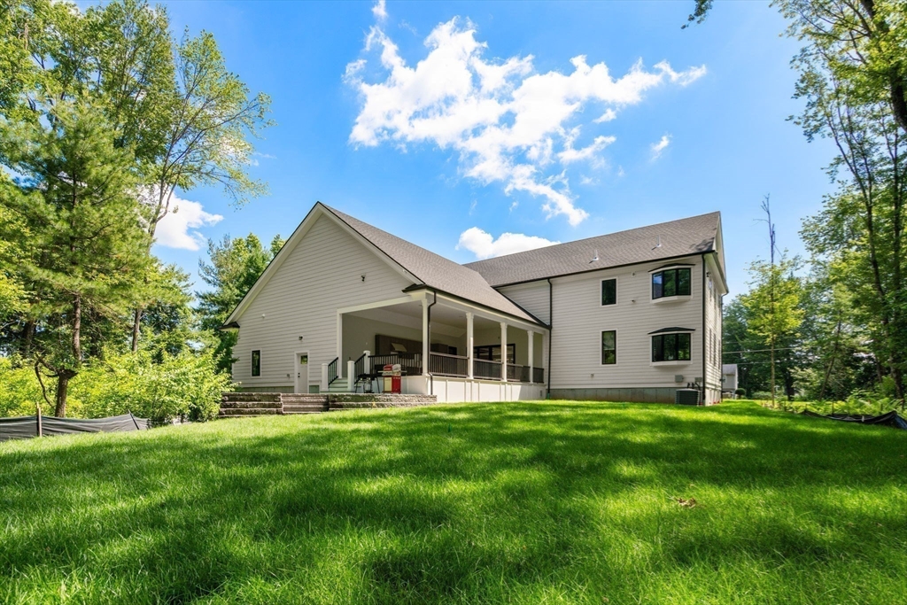 105 Lincoln St