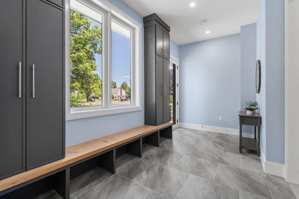 105 Lincoln St