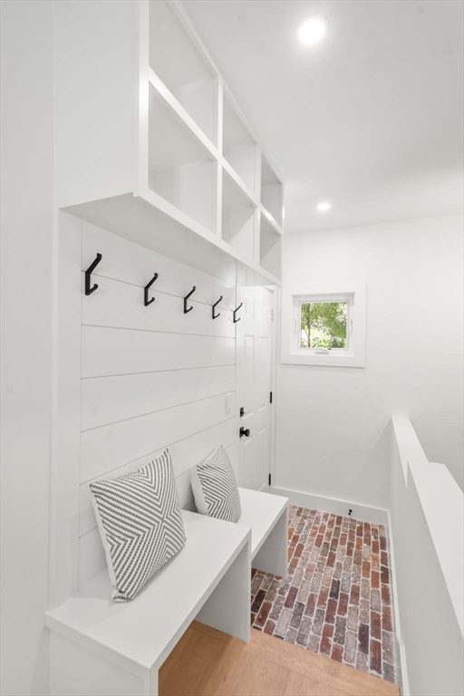 15 Avalon Rd