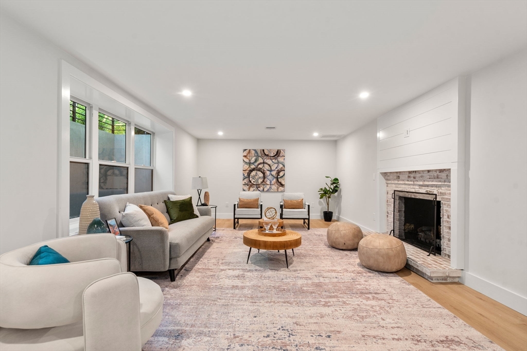 15 Avalon Rd