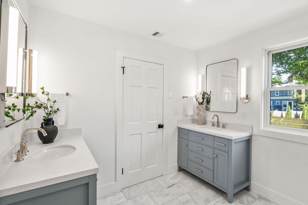 15 Avalon Rd