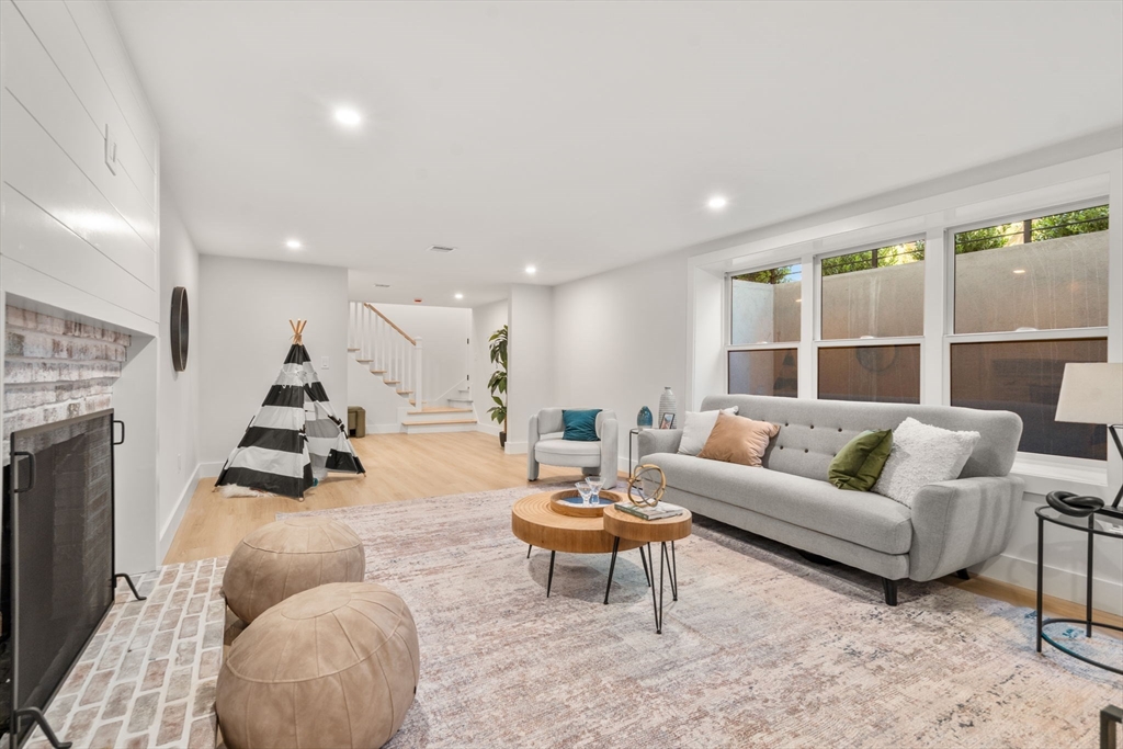 15 Avalon Rd