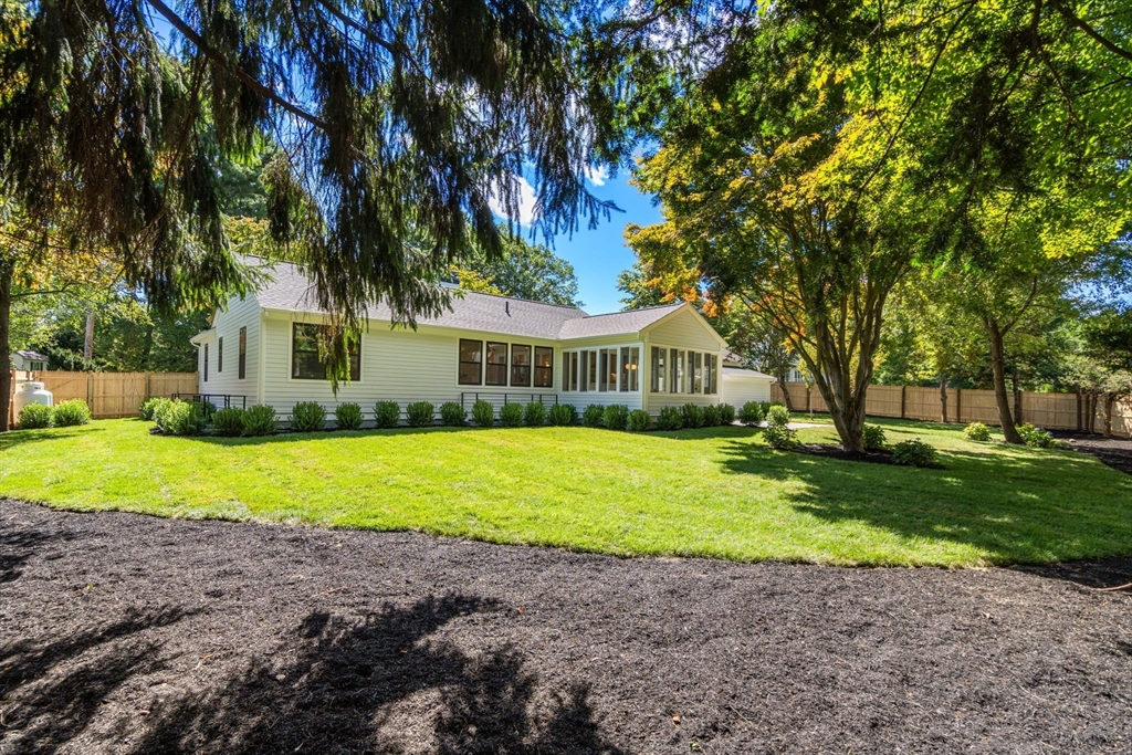 15 Avalon Rd