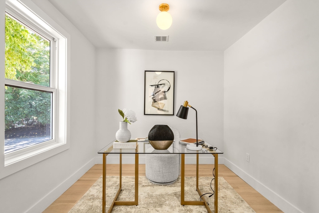 15 Avalon Rd