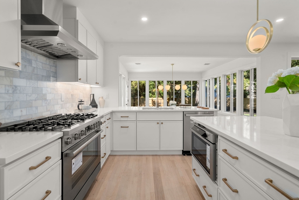 15 Avalon Rd