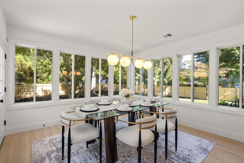 15 Avalon Rd