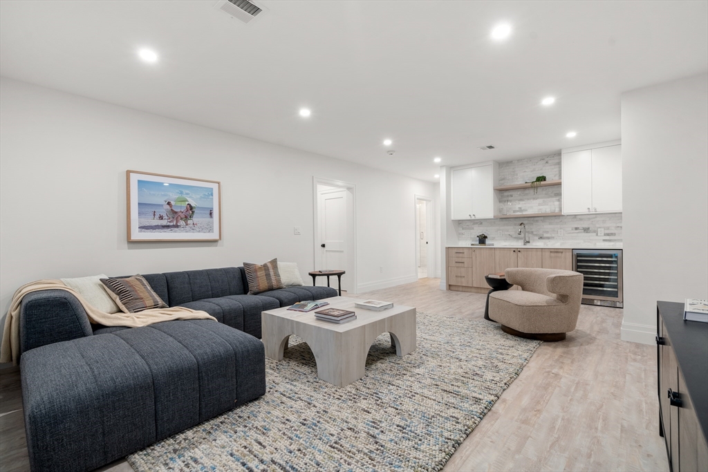 28 Parker Rd