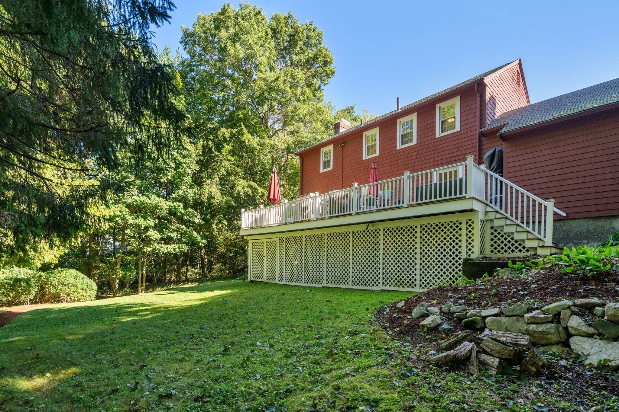 56 Country Ln