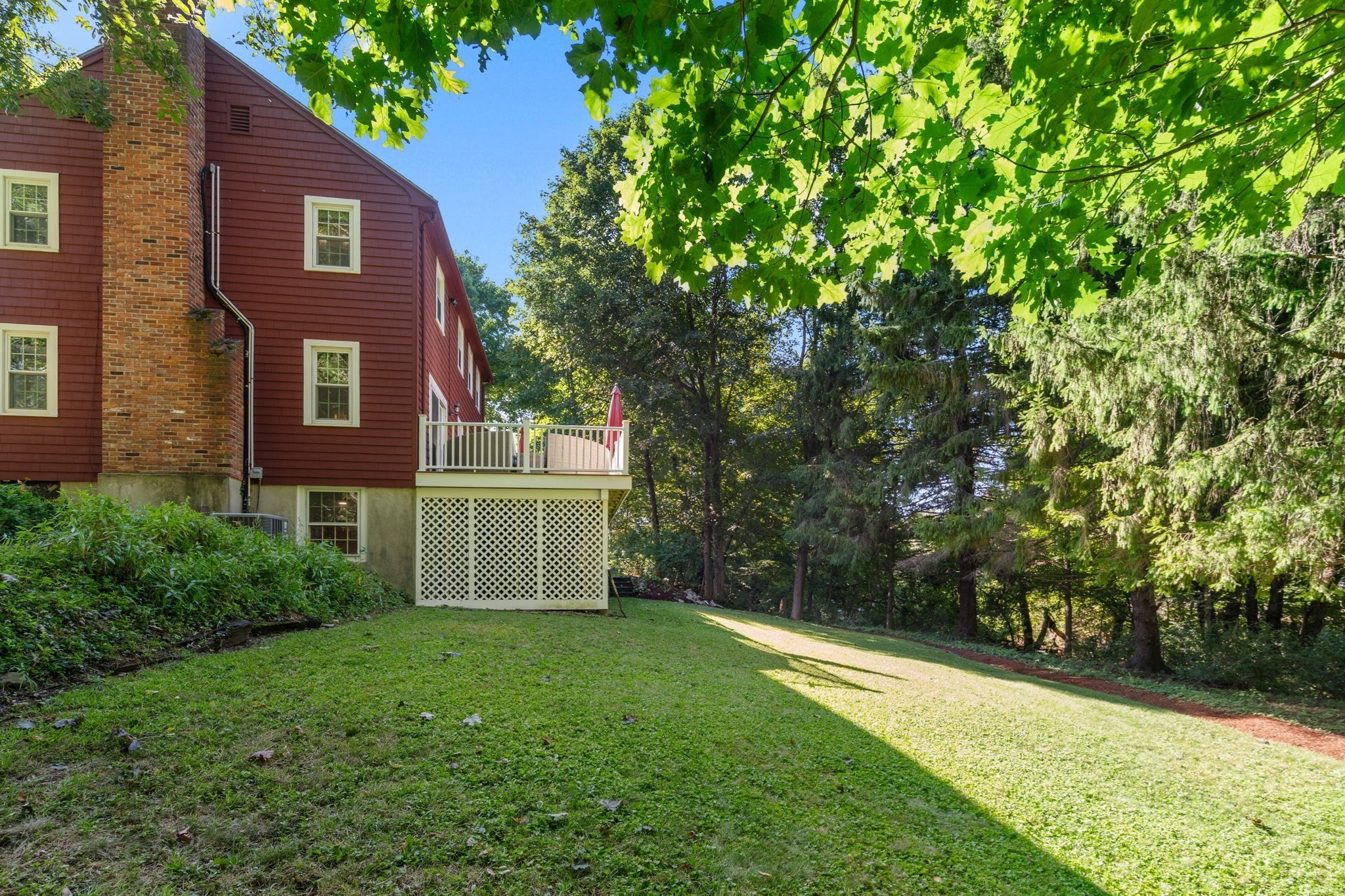 56 Country Ln