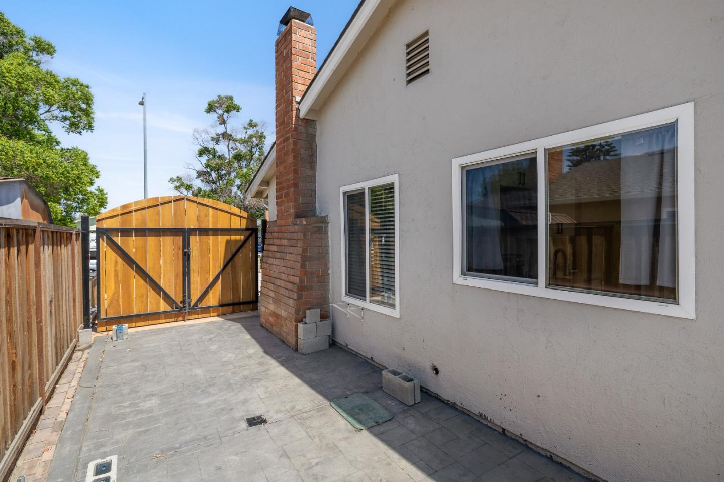 1194 Winslow Drive
