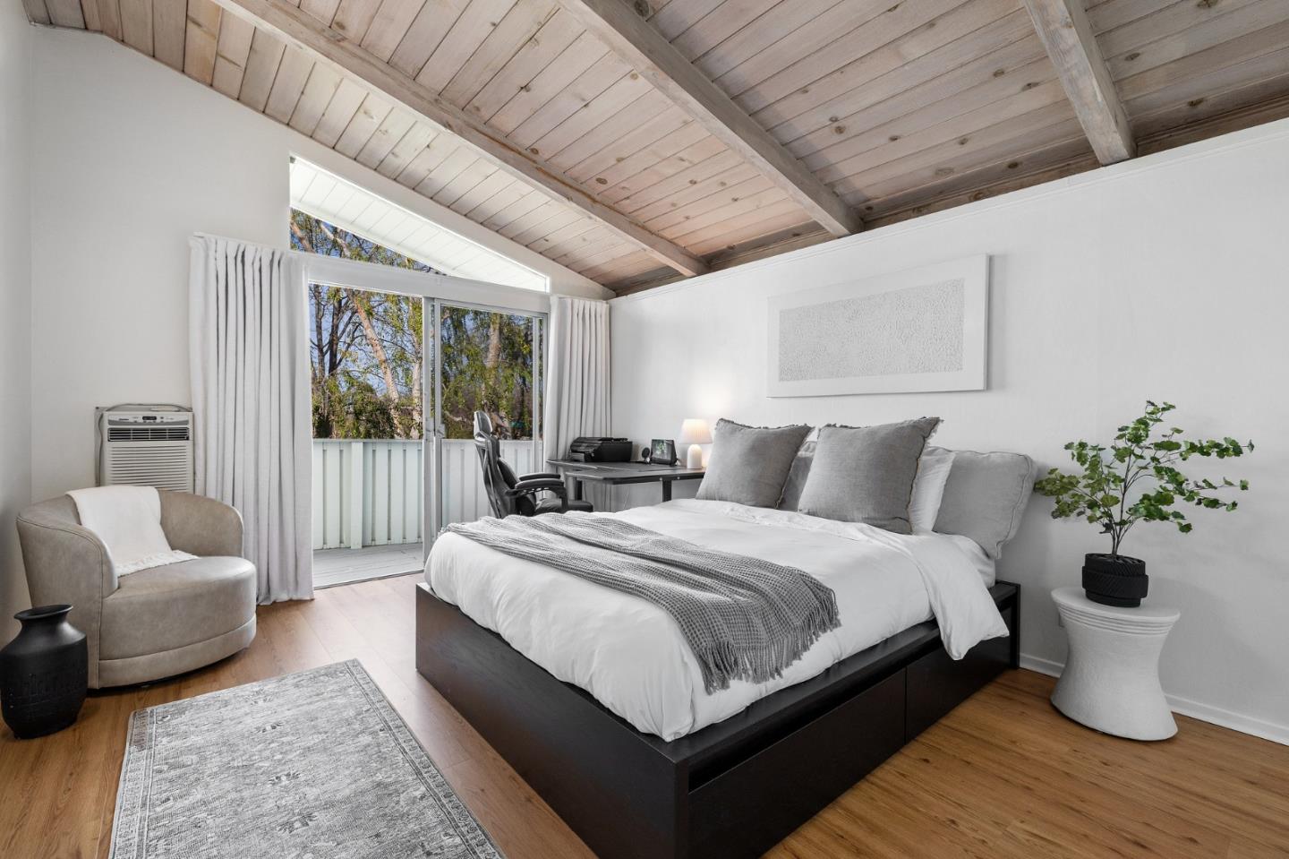 1155 Weyburn Lane Unit: 20