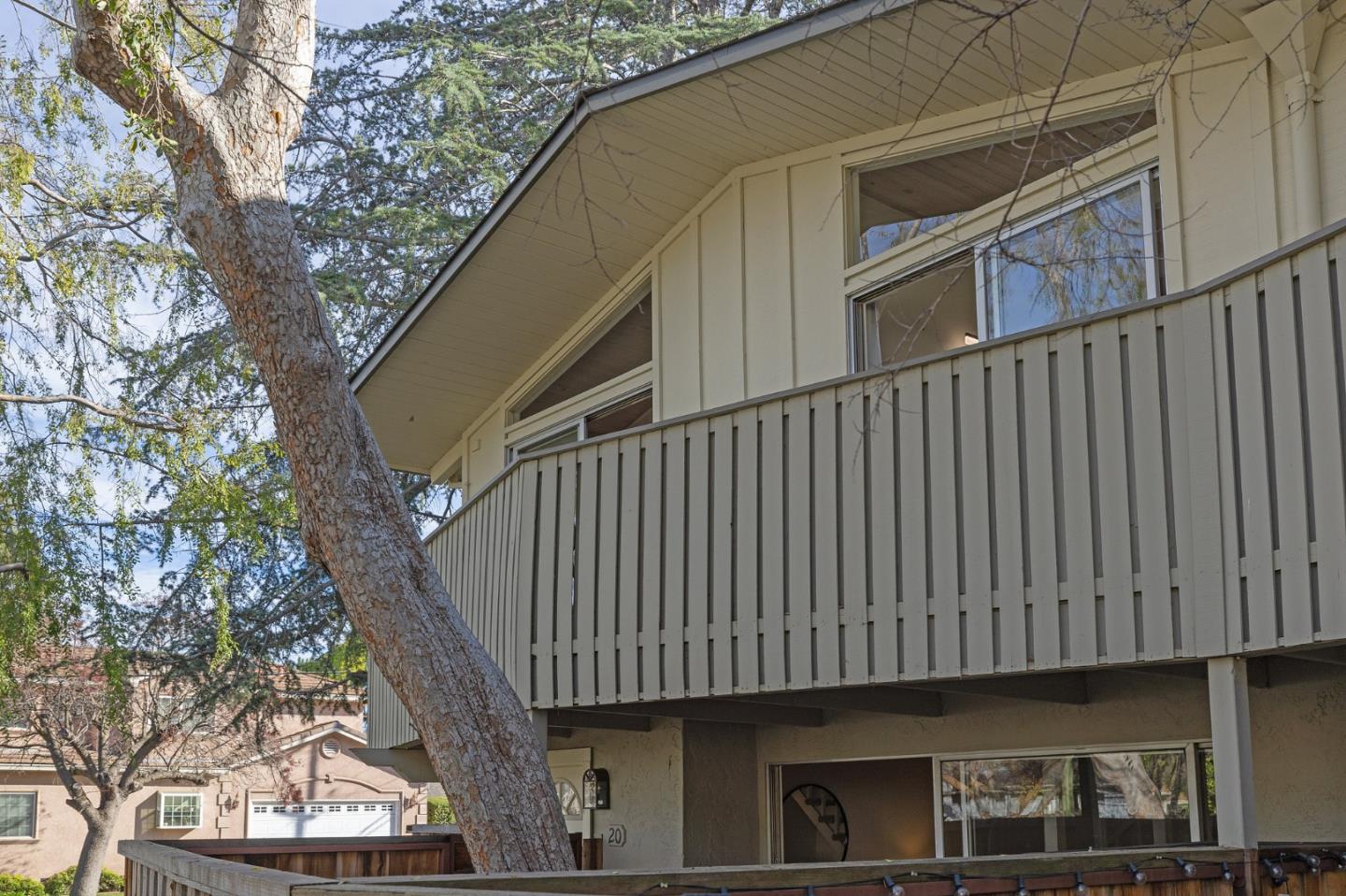 1155 Weyburn Lane Unit: 20