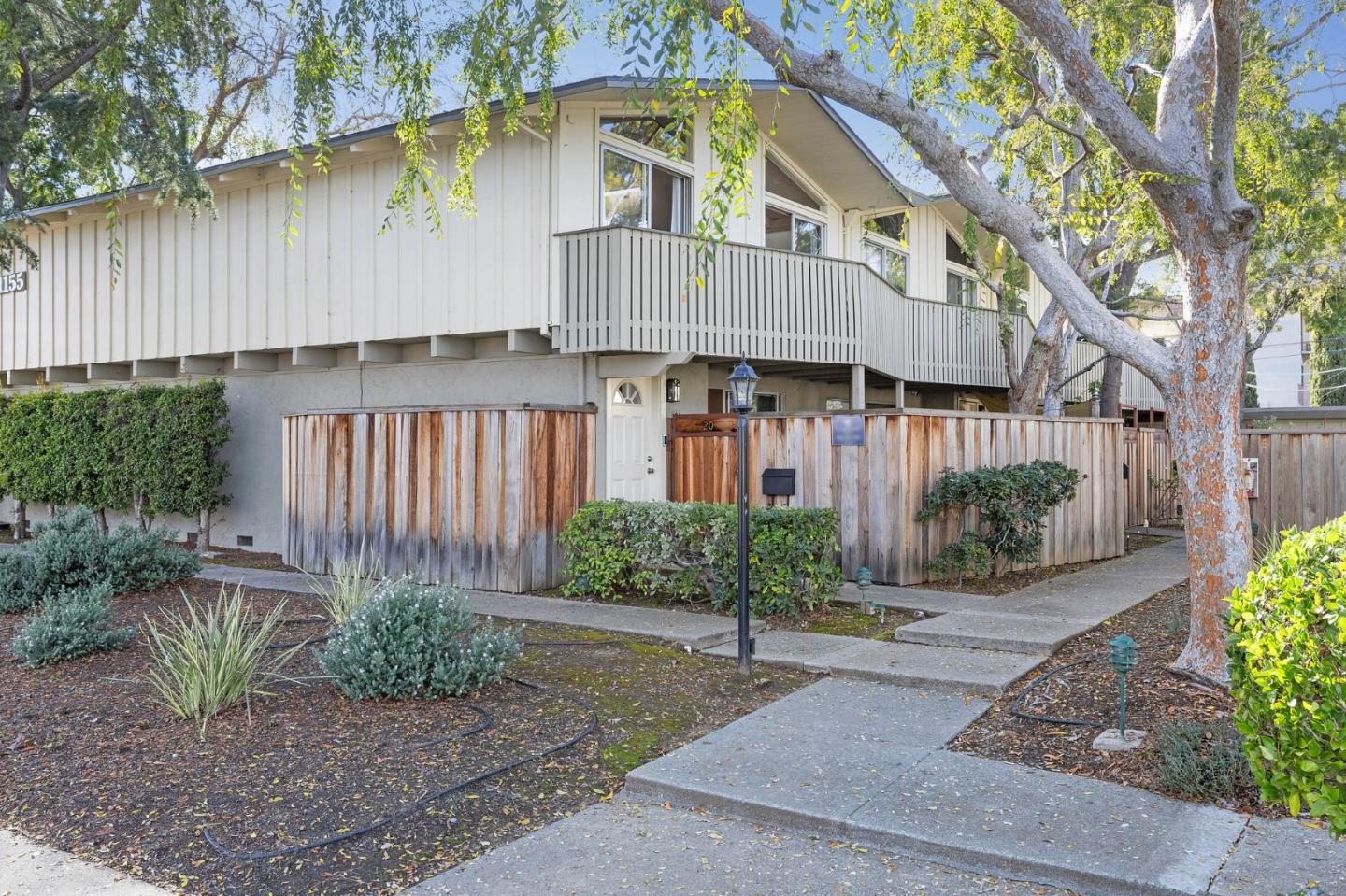 1155 Weyburn Lane Unit: 20