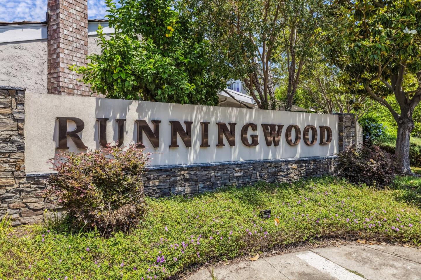 856 Runningwood CIR