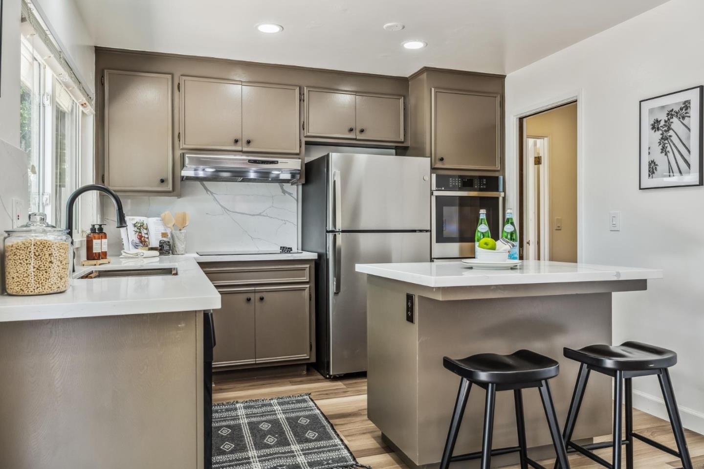 856 Runningwood CIR