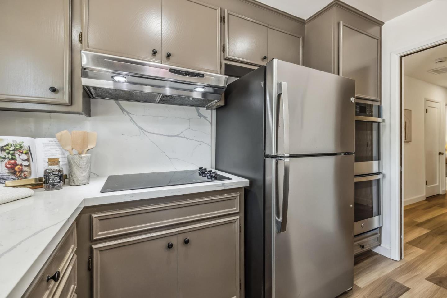 856 Runningwood CIR