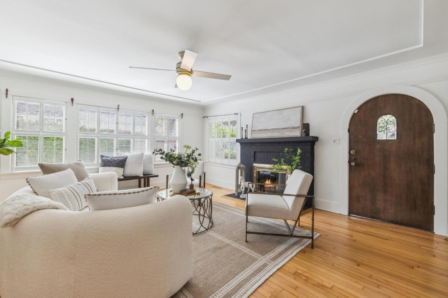 452 Shepherd AVE