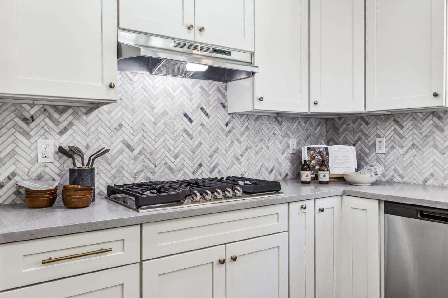 7024 Anjou Creek CIR
