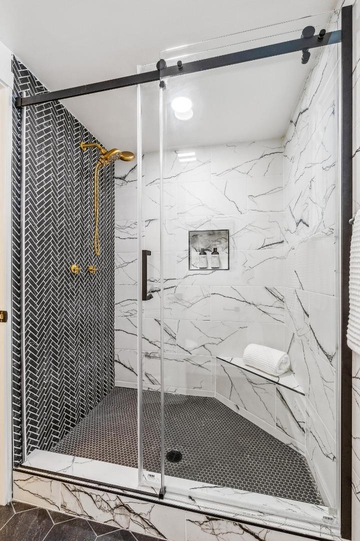 7024 Anjou Creek CIR