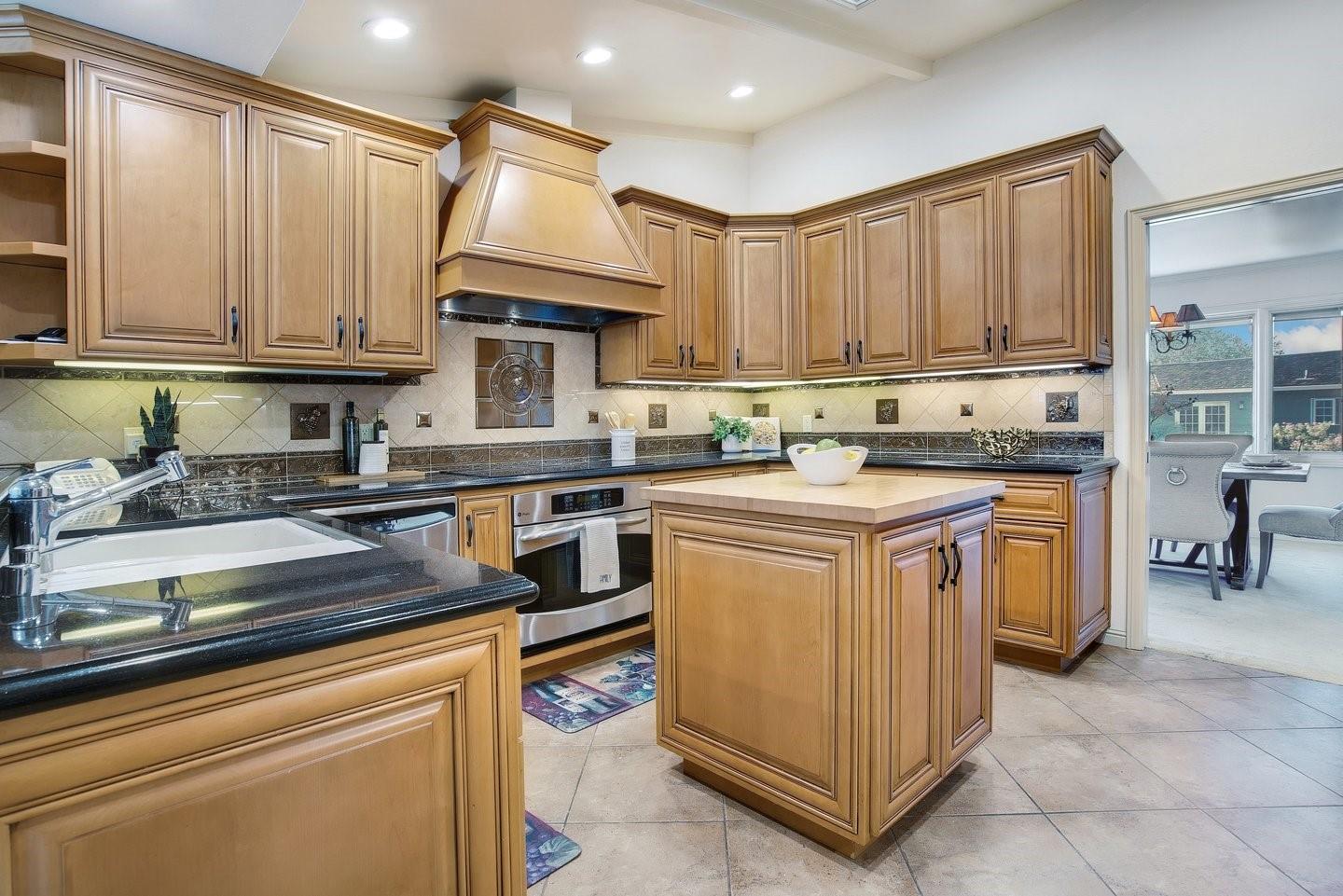 742 Bicknell RD