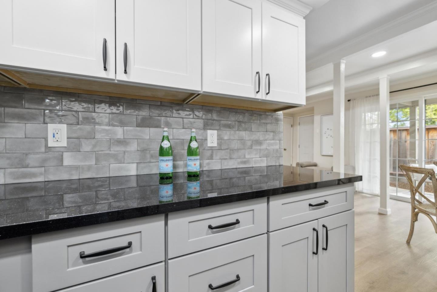 1155 Weyburn LN 9