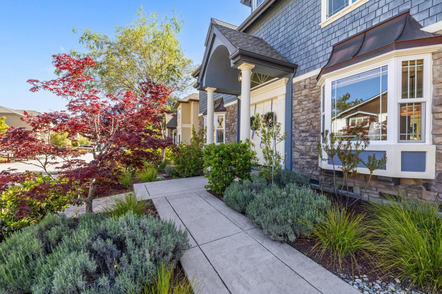 111 Falcon Ridge RD