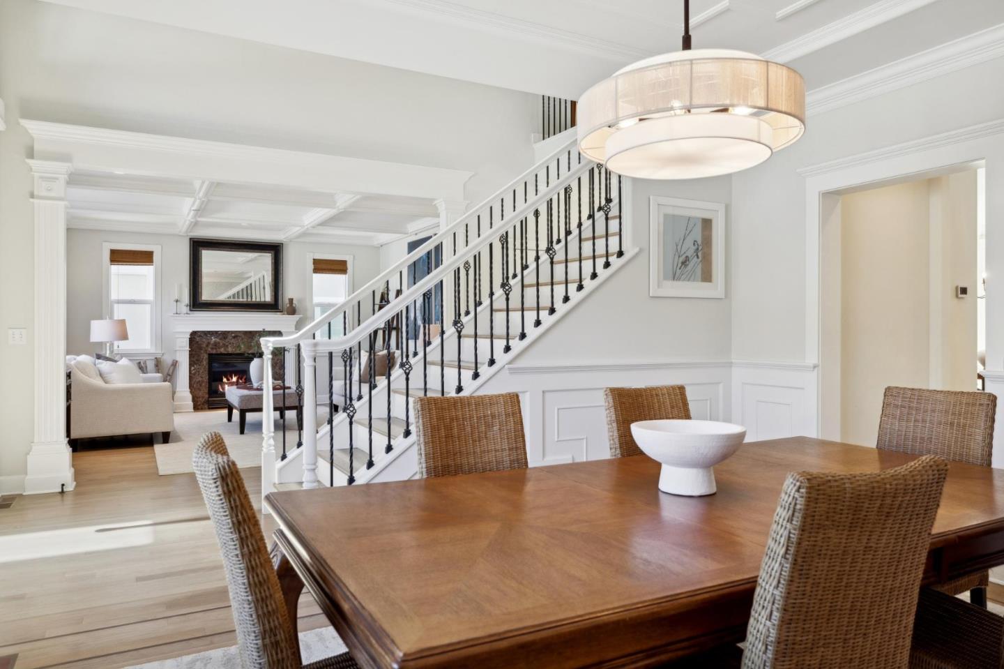 111 Falcon Ridge RD